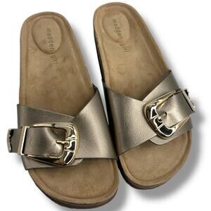 NEW Madden Girl Brookk Buckled Footbed Slides Size 6.5 Metallic Taupe Sandals
